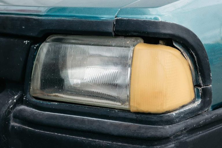 Sekring Lampu Mobil Sering Putus