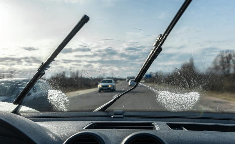 wiper mobil yang bagus
